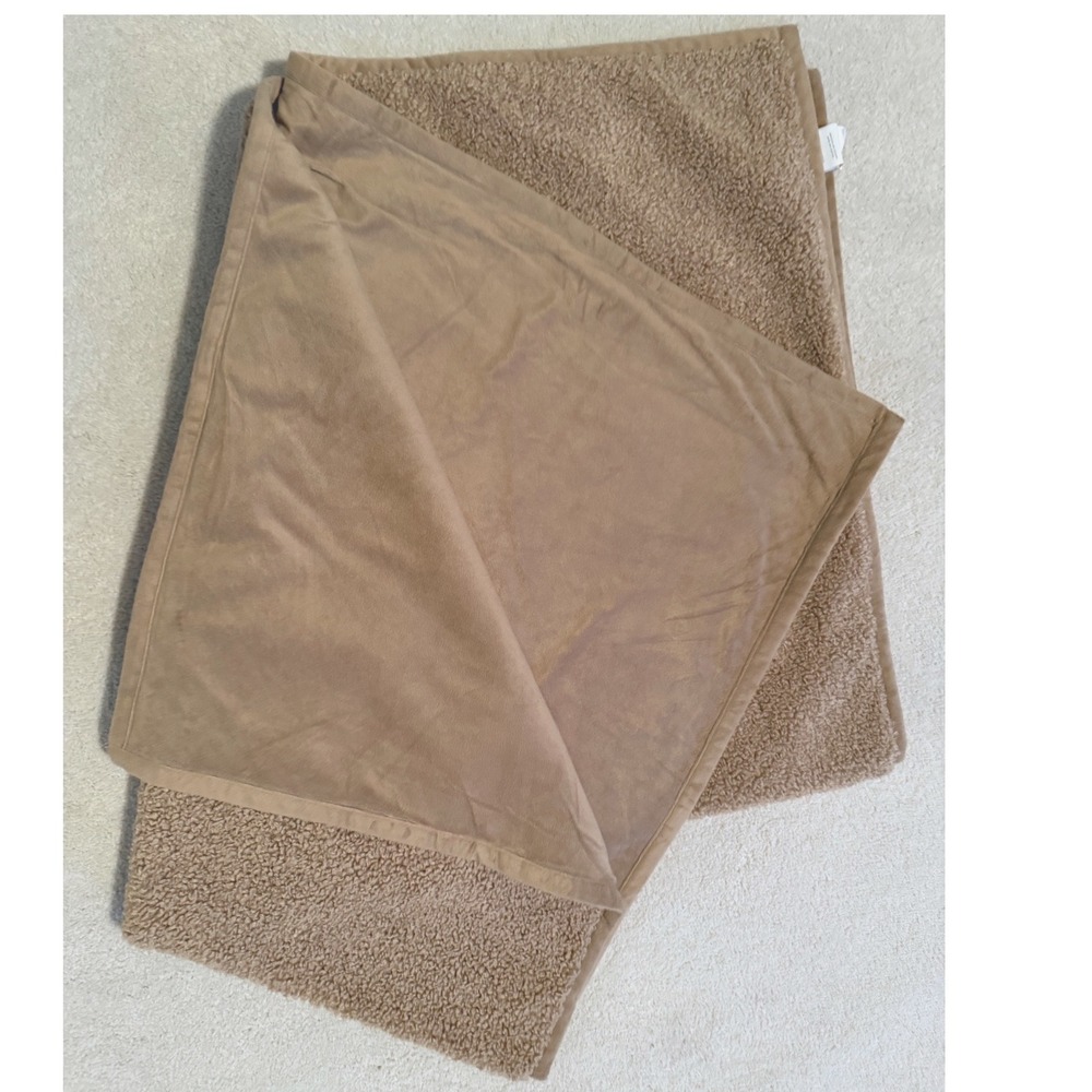 Luxury Aspen Blanket Rustic/Lodge Line 4' x 5' Excellent Condition